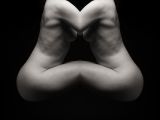 getwebimage.php?pid=100854&url=http%3A%2F%2Fi617.photobucket.com%2Falbums%2Ftt253%2Falhadeff%2FMelissa%2520dyptique%2FMelissa%2520Dyptique%252055%2520BampW_zps312kauj4.jpg